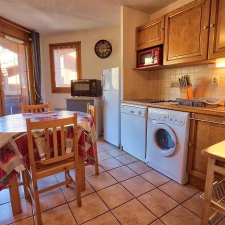 Appartement Cosy Au Pied Des Pistes Avec Wifi Et Parking - Fr-1-505-102 *