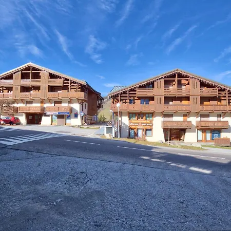 Appartement Cosy Au Pied Des Pistes Avec Wifi Et Parking - Fr-1-505-102